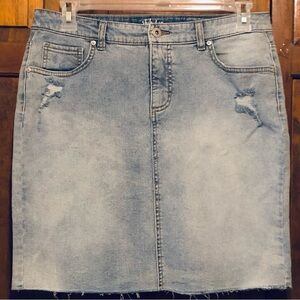 Distressed Jeans Skirt, Style & Co, Light Blue Wash, 5 Pocket, Size 10